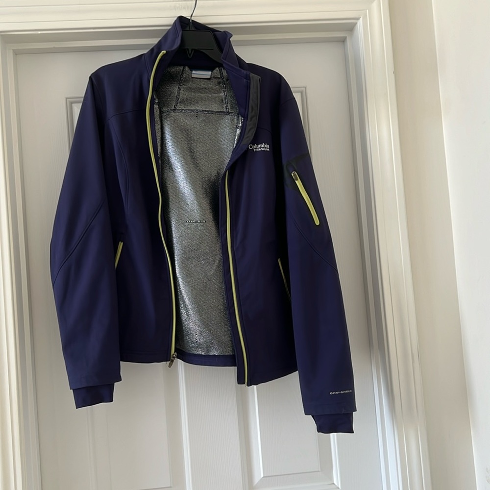 Columbia Women’s Navy Softshell Jacket with Lime Trim